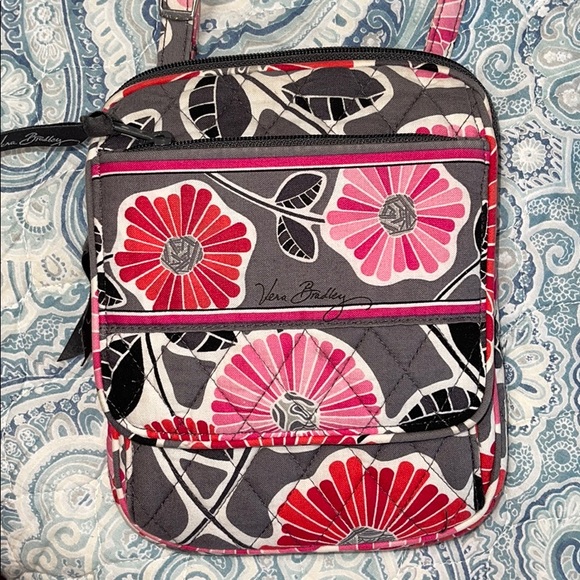 Vera Bradley Handbags - ver bradley crossbody purse